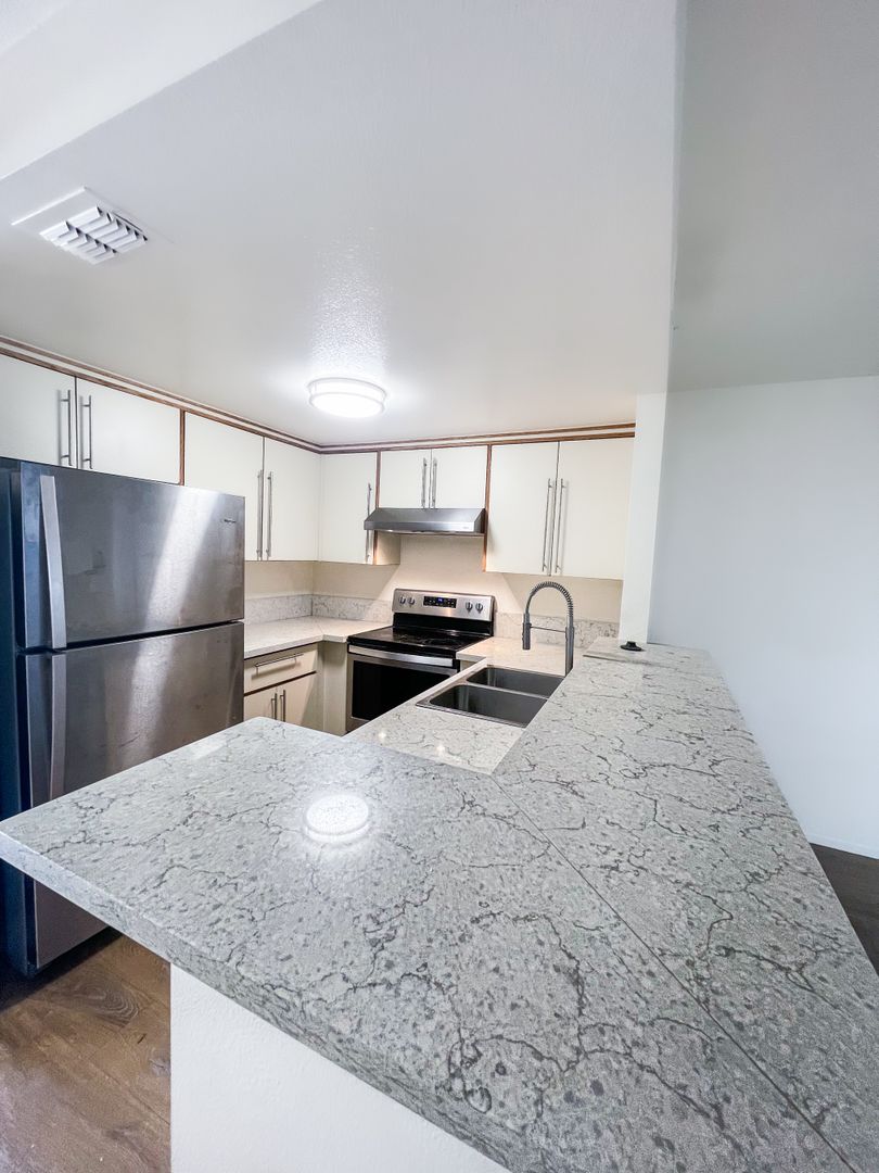 Sacramento Apartment: 2207 N Street