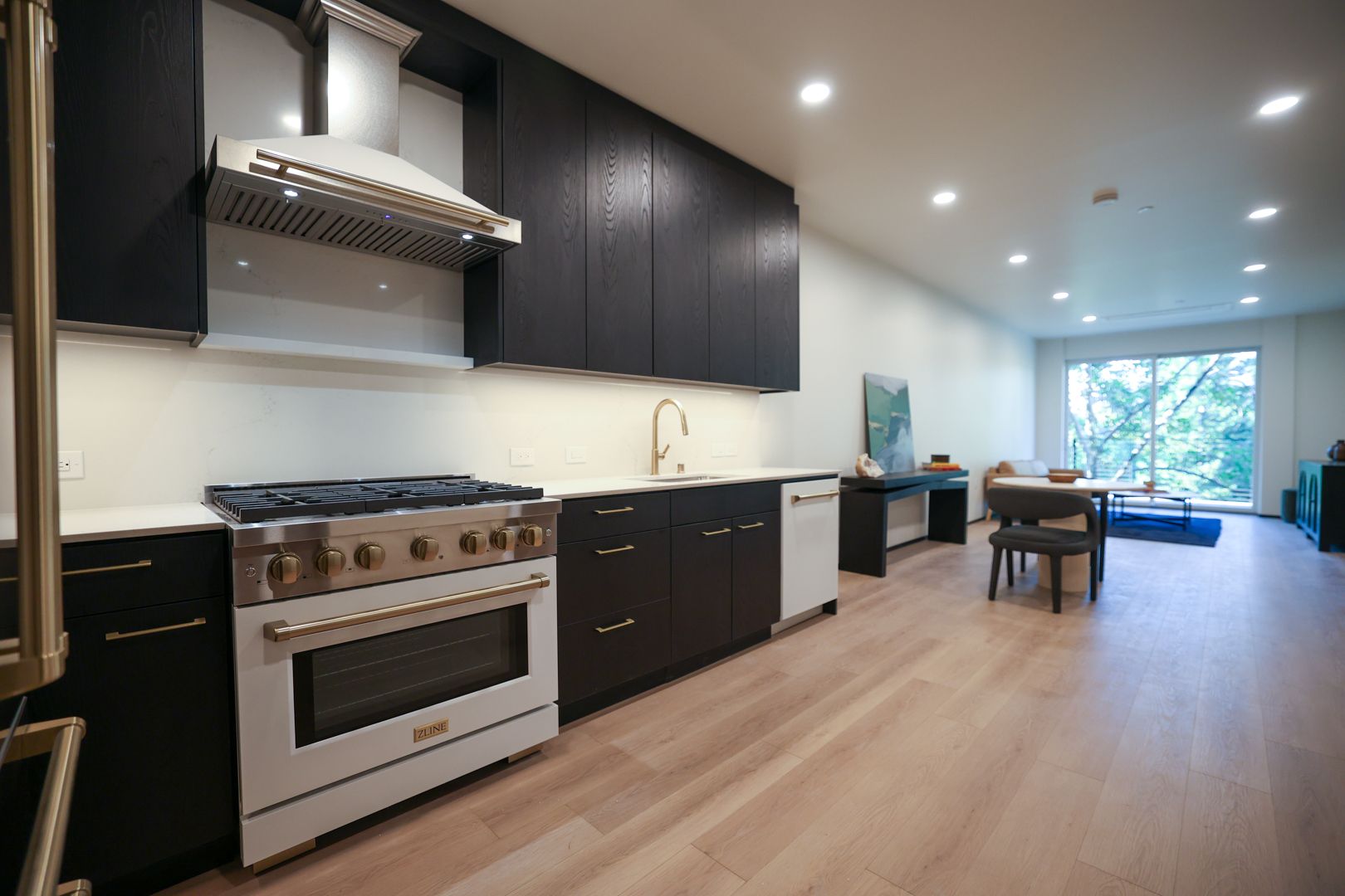 Sacramento Apartment: 1330 N st