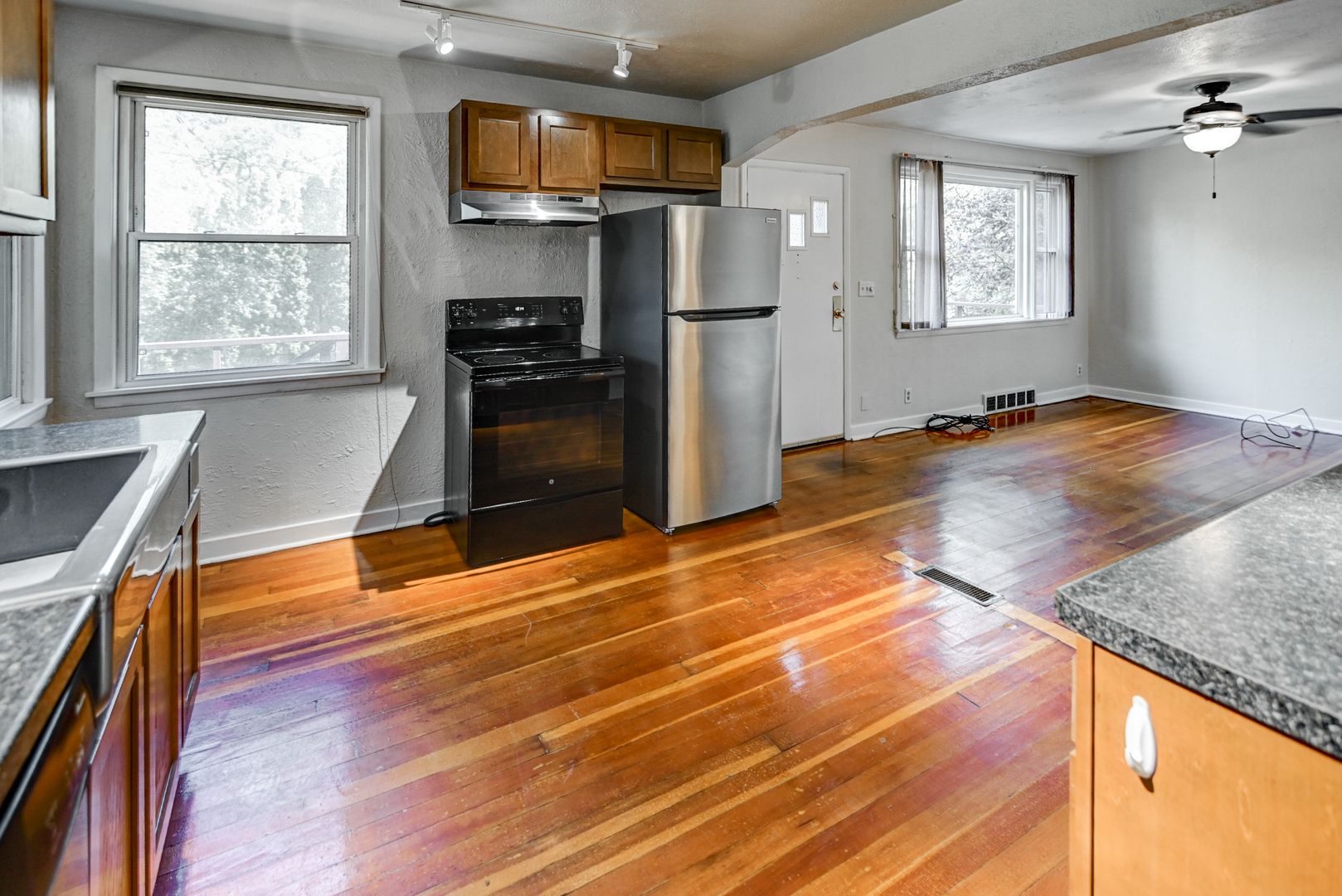 1404 Wyldhaven Ave 3 of 12