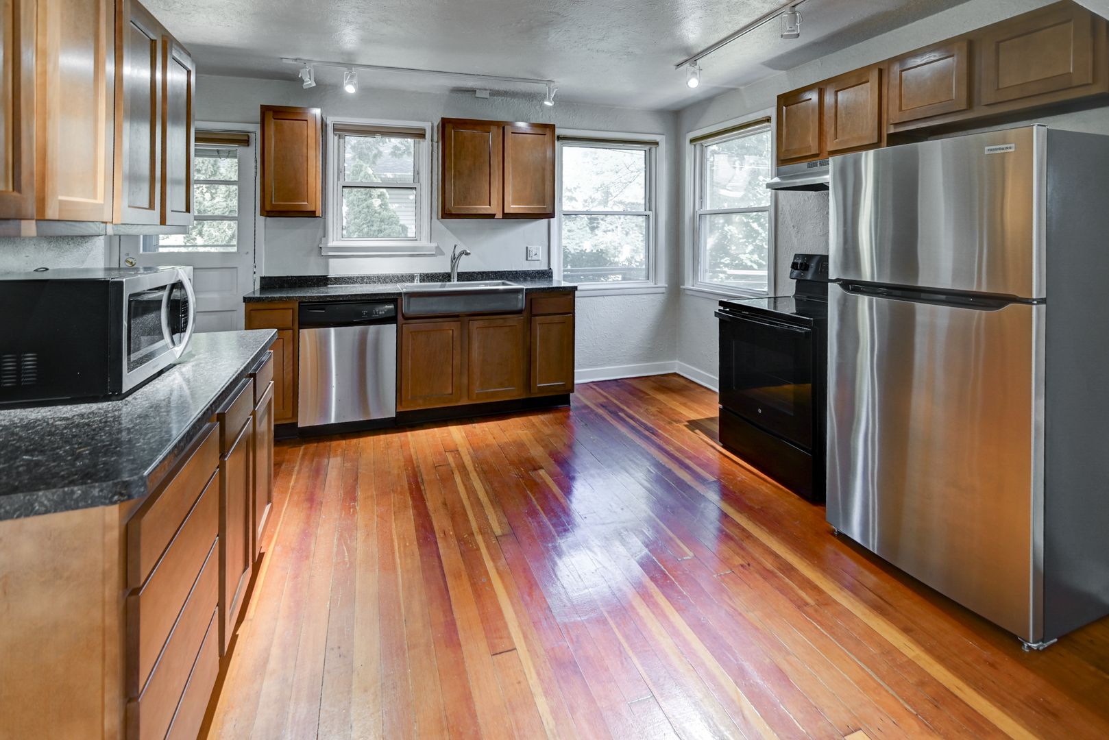 1404 Wyldhaven Ave 6 of 12