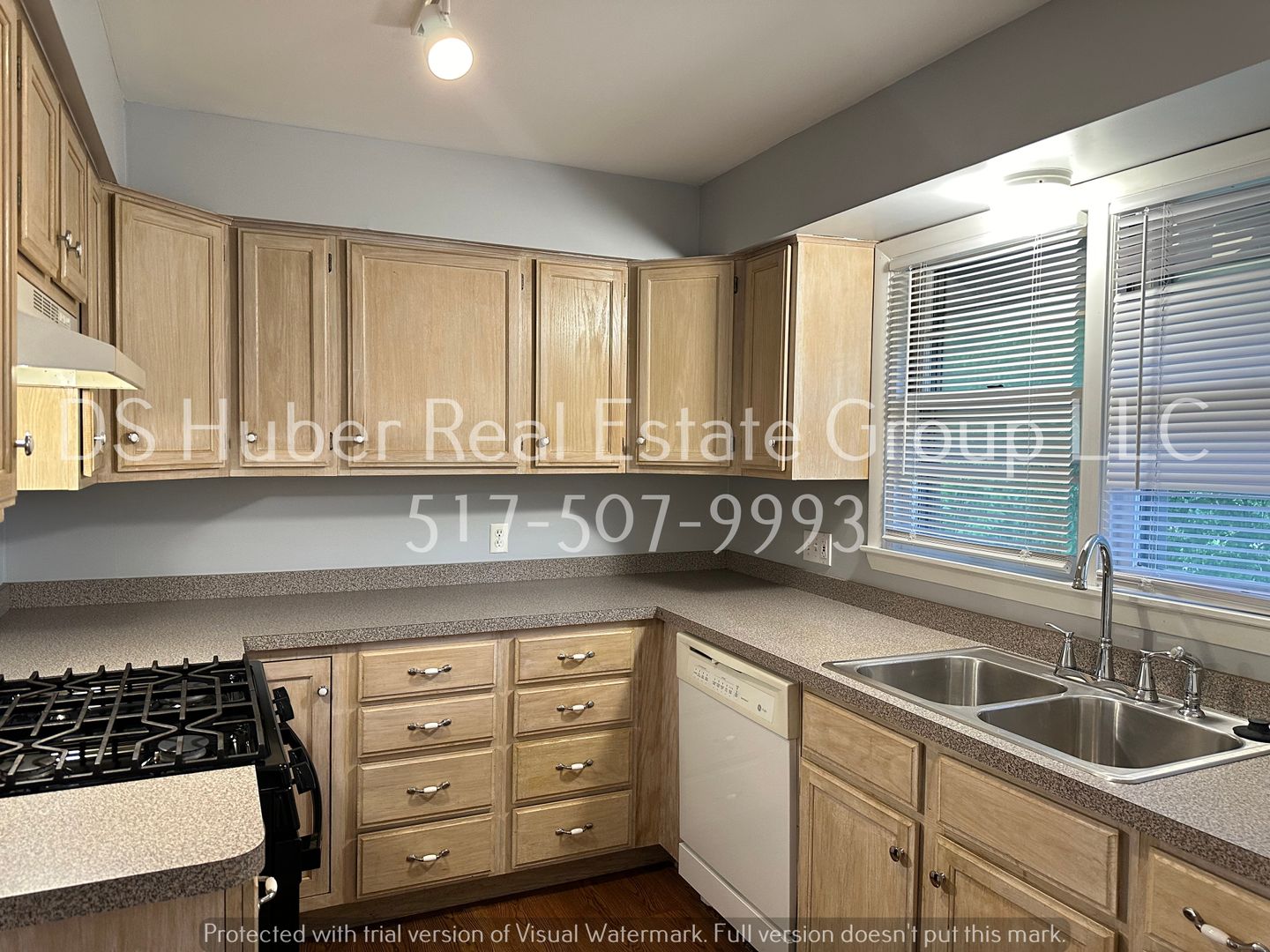 Lansing Apartment: 526 W Hillsdale St