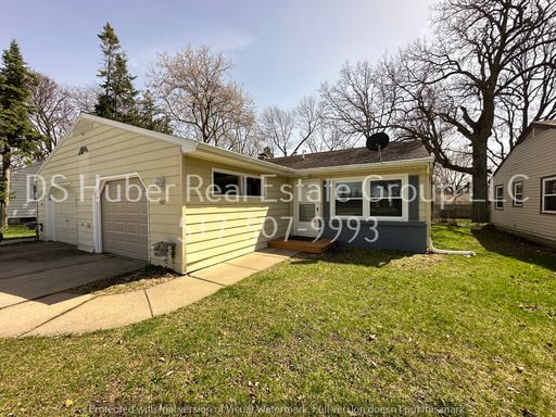 3421 W Michigan Avenue Lansing, MI 48917 – photo 1