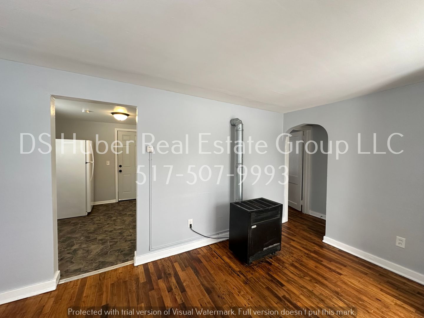 Lansing Apartment: 436 Community St