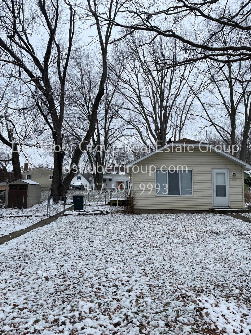 Lansing House: 720 Loa St