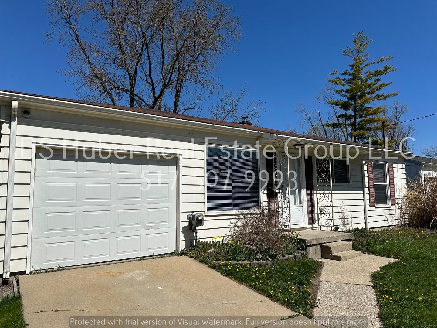 Lansing House: 2920 Hillcrest St