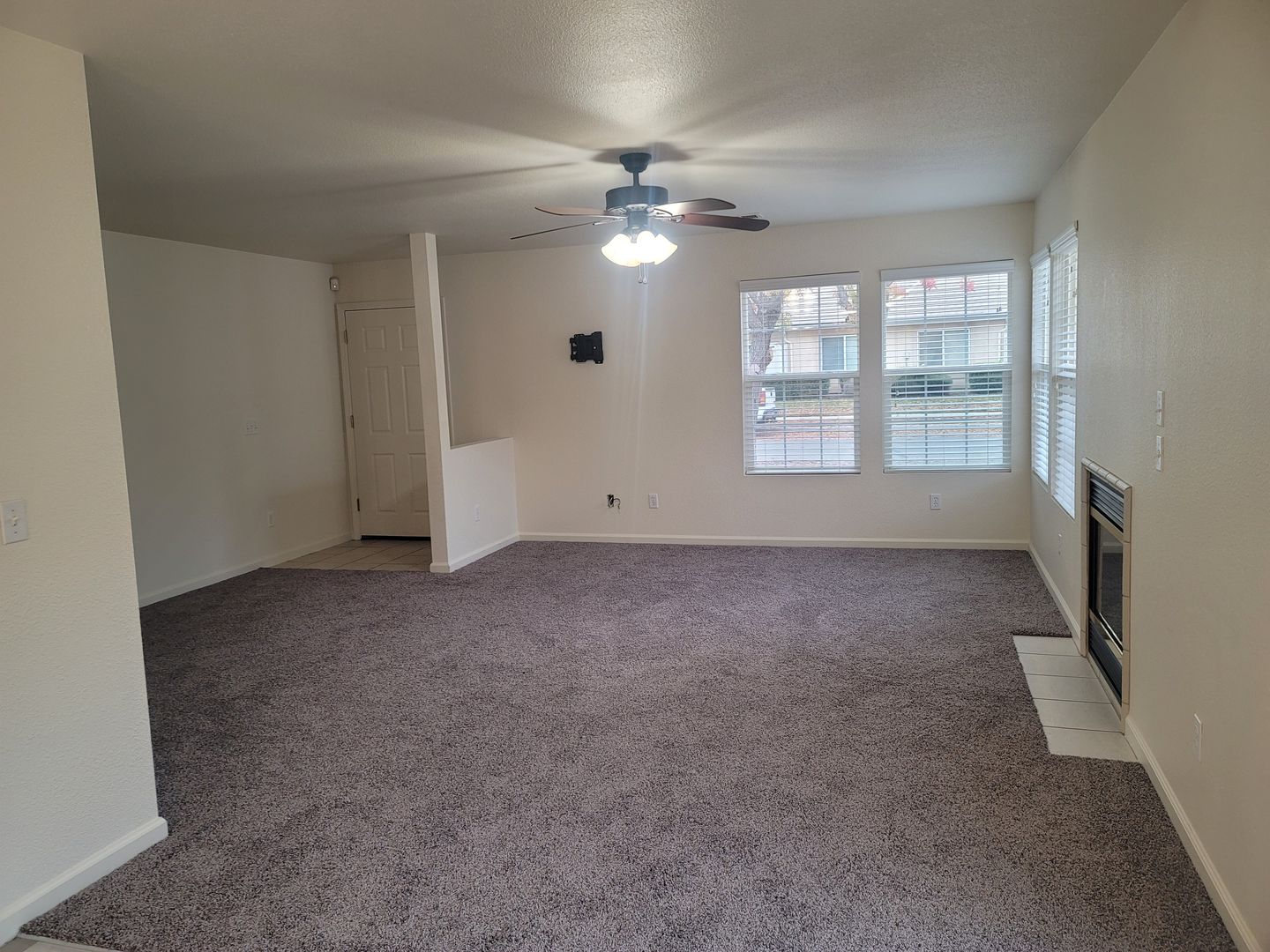 Visalia Apartment: 3637 W. Babcock Ct.