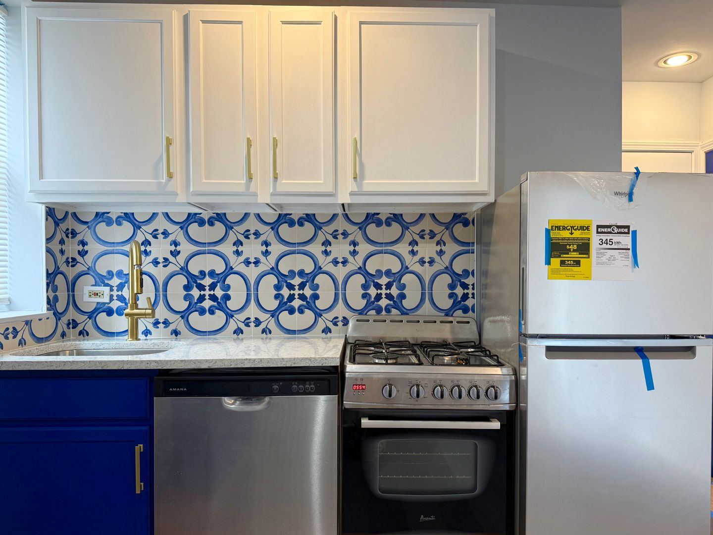 Chicago Apartment: 1555-1557 N Milwaukee Ave