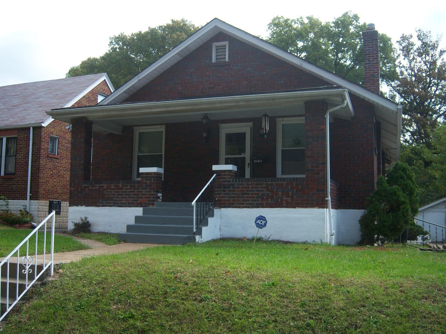 St. Louis House: 3818 Nelson