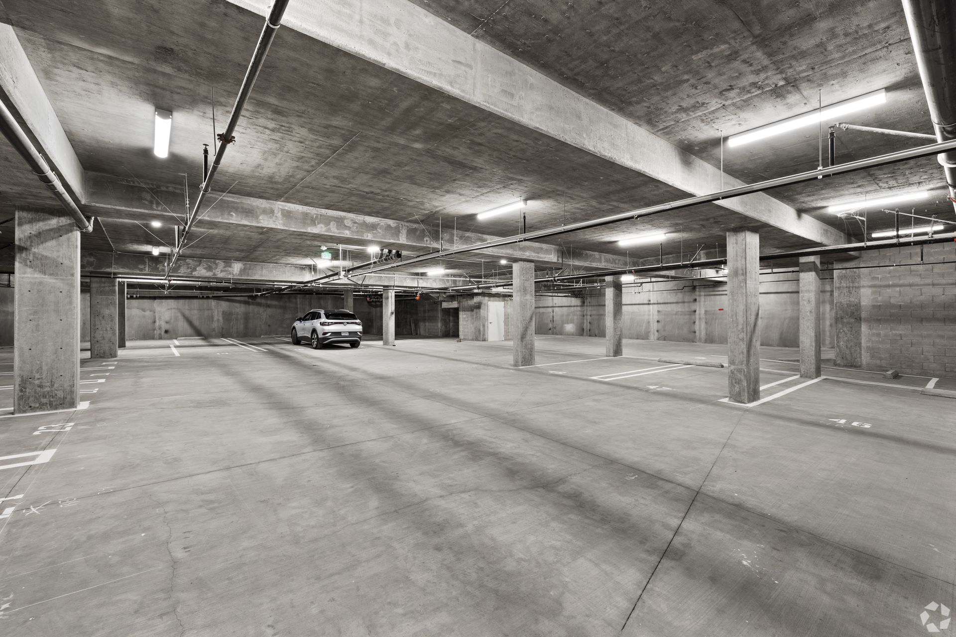 Parking at The Palms at Kittridge