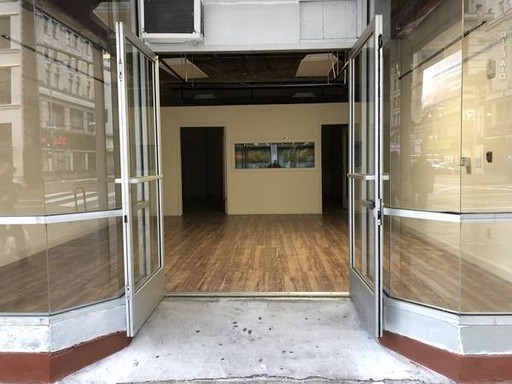 RETAIL SPACE W/ HISTORIC ENTRANCE NEXT TO PERSHING SQUARE 1150 SQ FT – photo 1