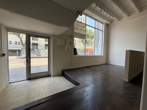 548 Spring St. #R113 – photo 1