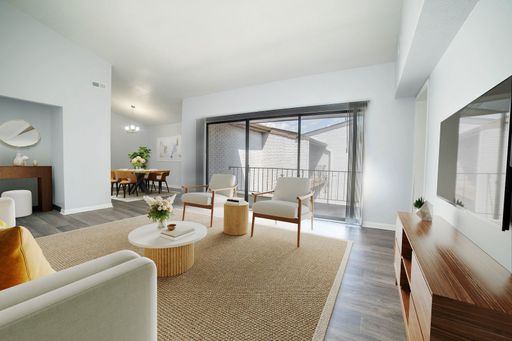 Aura Apartments: Three bedrooms Two bathrooms – photo 1