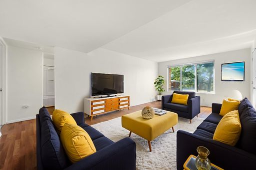 Courtyard Gardens Apartments