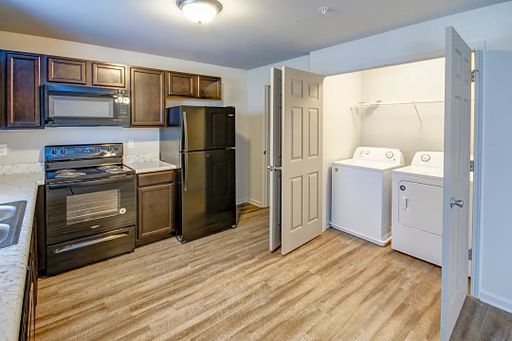 230 W. Garfield Ave - 2106