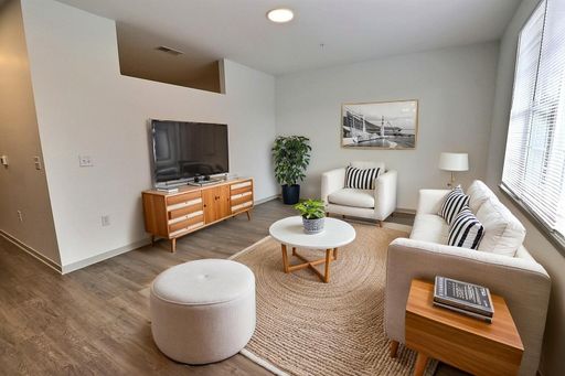 The Ellsworth – photo 1