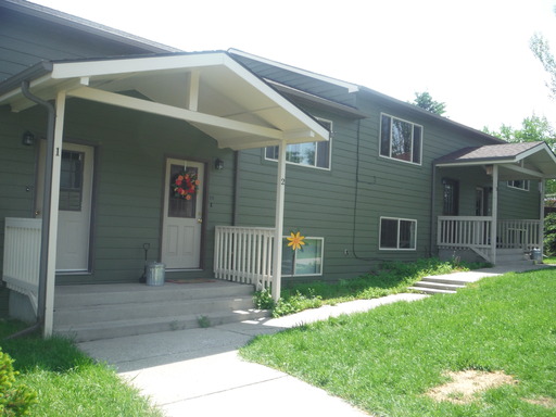 Cute 2 Bedroom Apartment- Dog Negotiable and Close to Campus! – photo 1