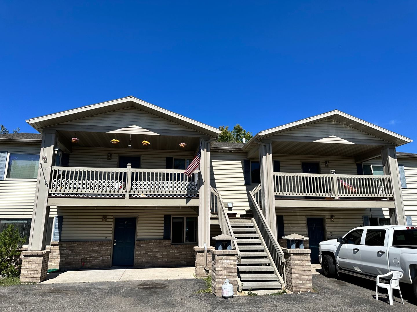 Bozeman Apartment: 209 Pondera #1-4