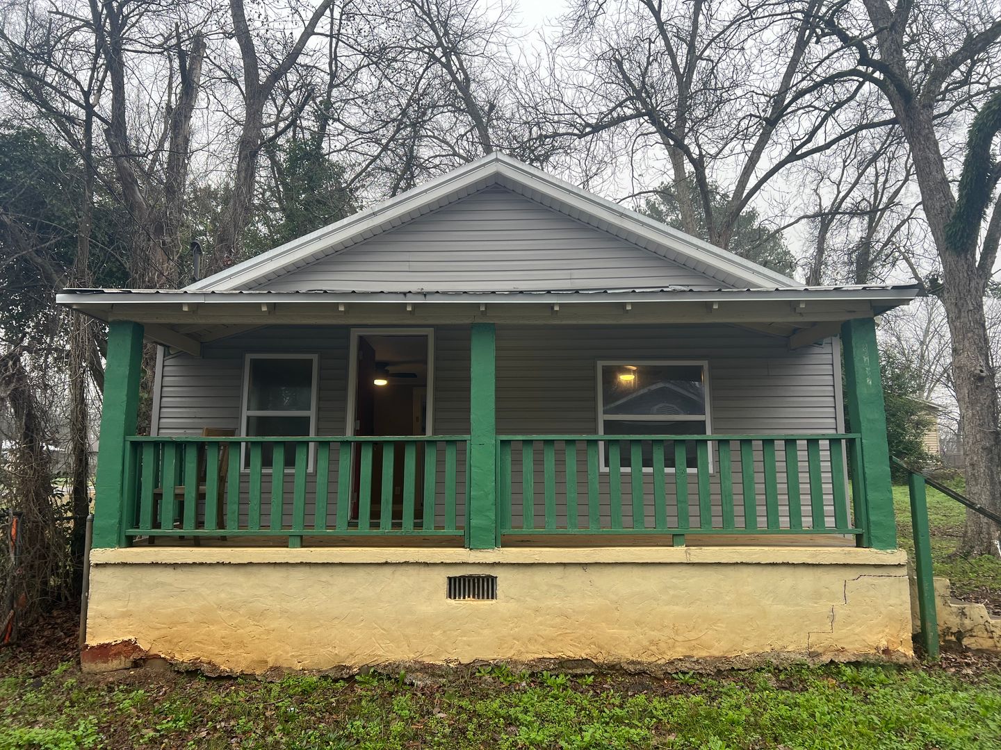 Tuscaloosa House: 804 1/2 37th Avenue