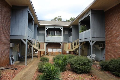 Duncan House Apartments (2 Bedroom)