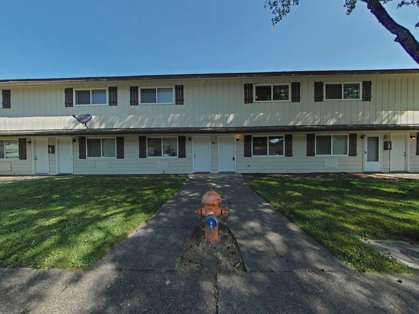 Corvallis Apartment: 965 NW Hobart #4