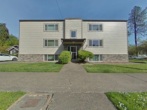 2 Bed Upstairs Apartment Close to Campus with Bike Racks & Off-Street Parking – photo 1