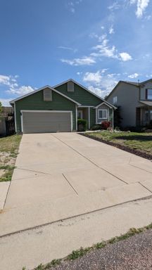 RANCH 4 BED/2 BATH WITH FINISHED BASEMENT AND 2 CAR GARAGE! – photo 1