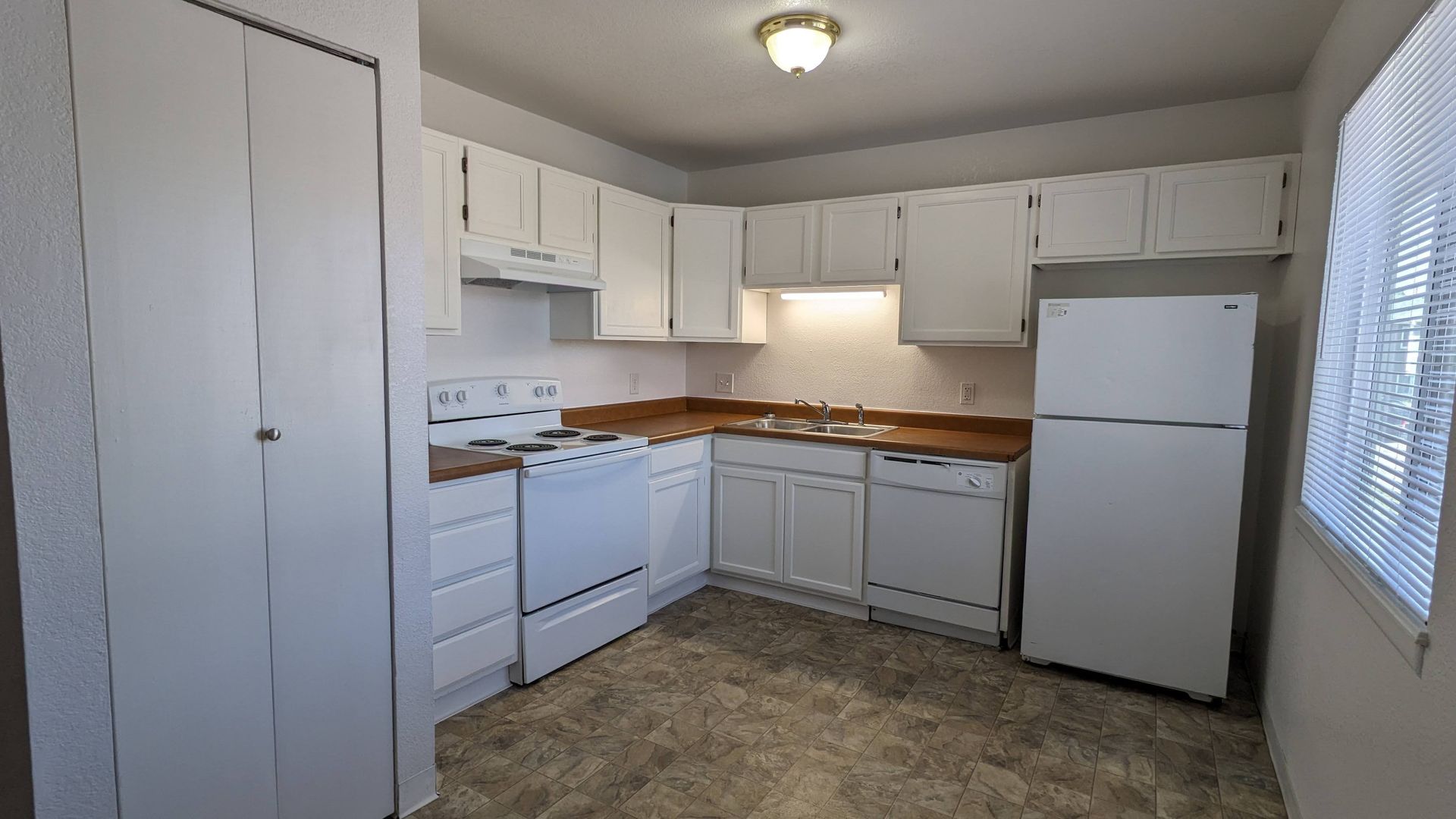 Colorado Springs Apartment: 3450 Cochran Dr.