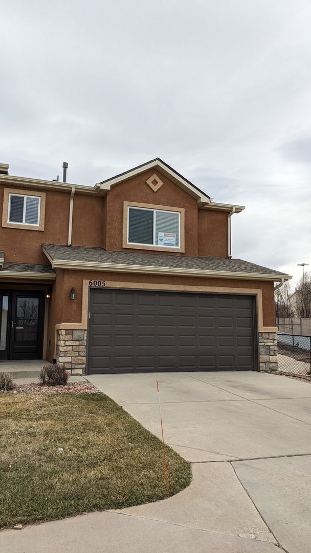 Colorado Springs Townhome: 6005 Kingdom View
