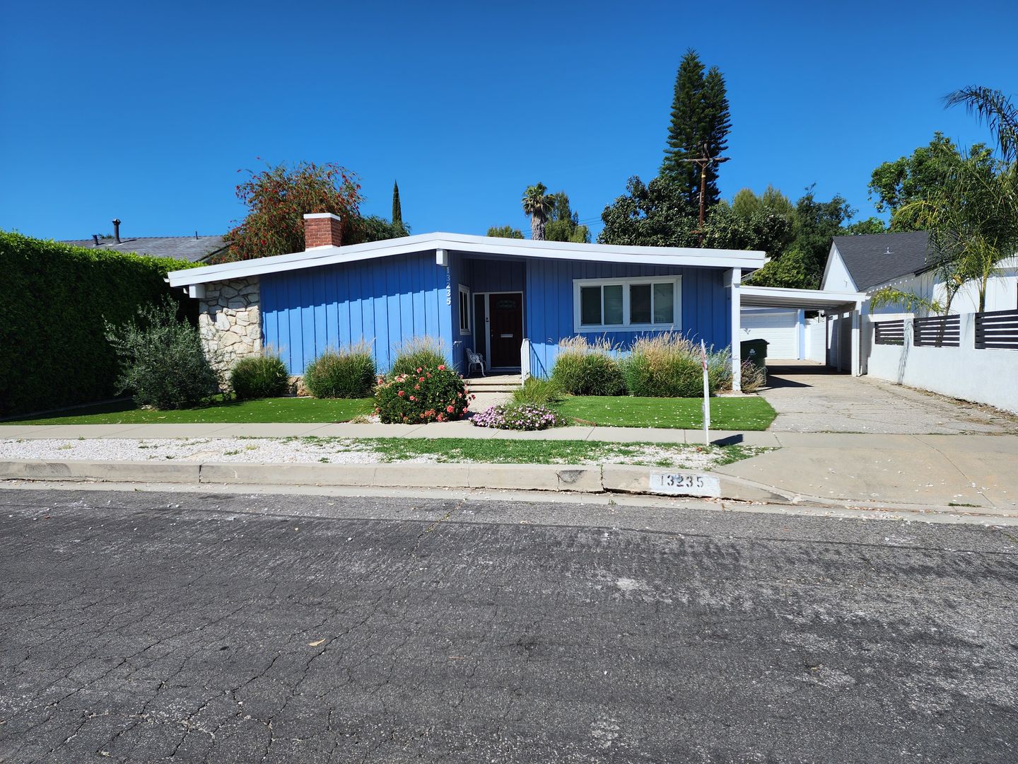 Sherman Oaks House: 13235 Cumpston St.