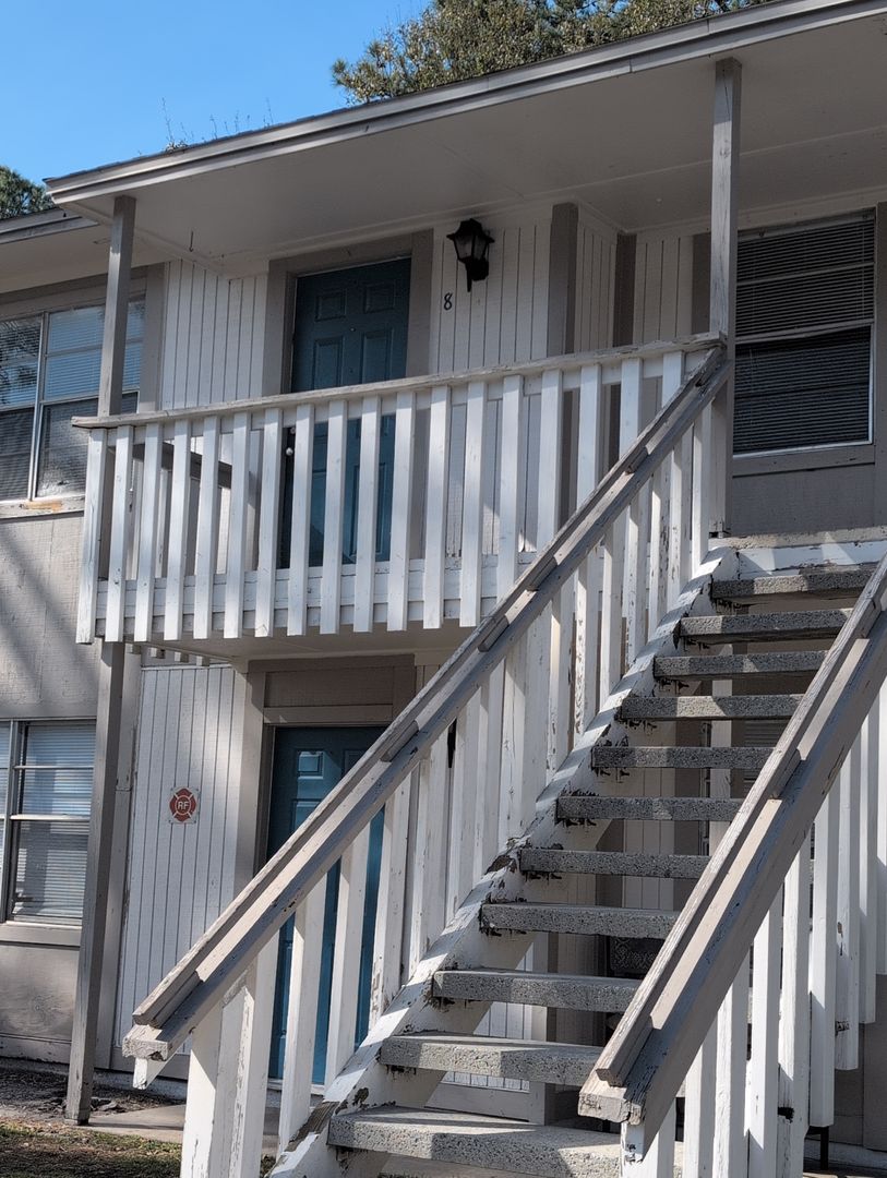 Jacksonville Apartment: 9701 Old Baymeadows Rd