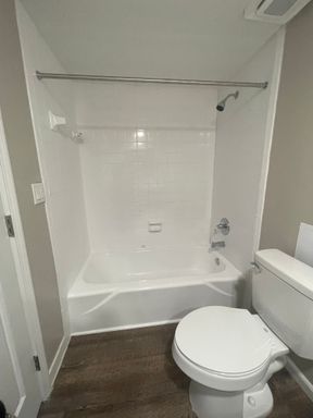 1200SF - 2/2 Apartment – photo 1