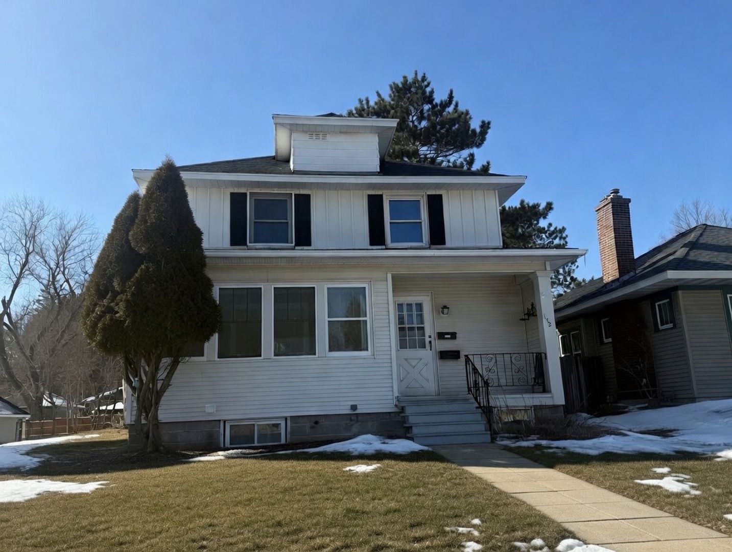 Duluth House: 1729 Woodland Ave