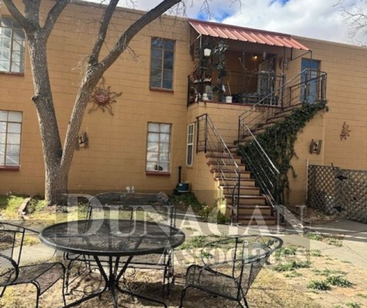 Carlsbad Apartment: 207 1/2 N. Alameda