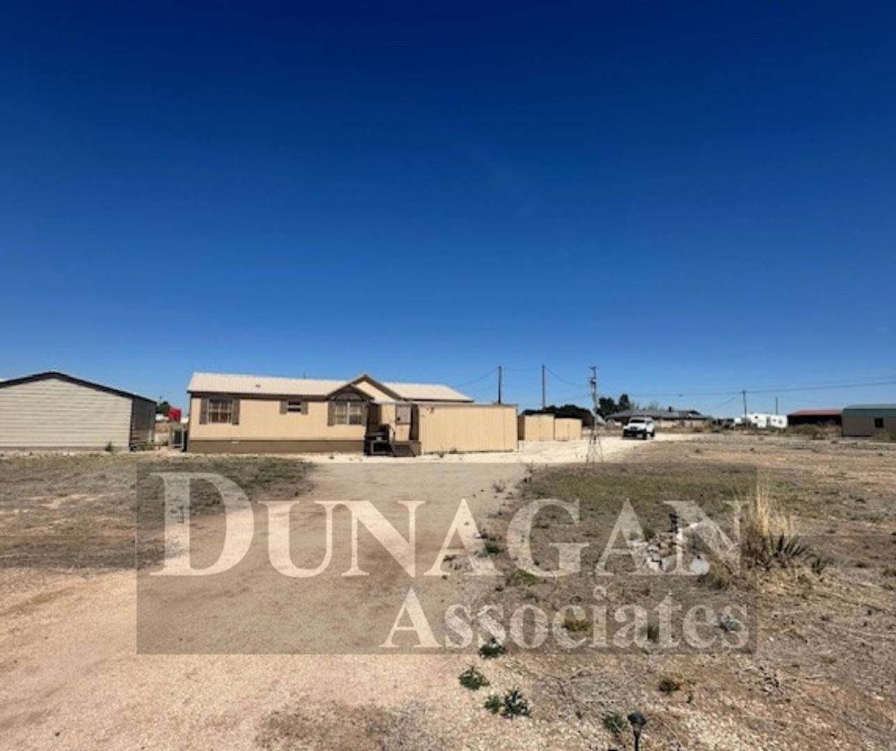 Carlsbad House: 1304 W. Walterscheid Dr