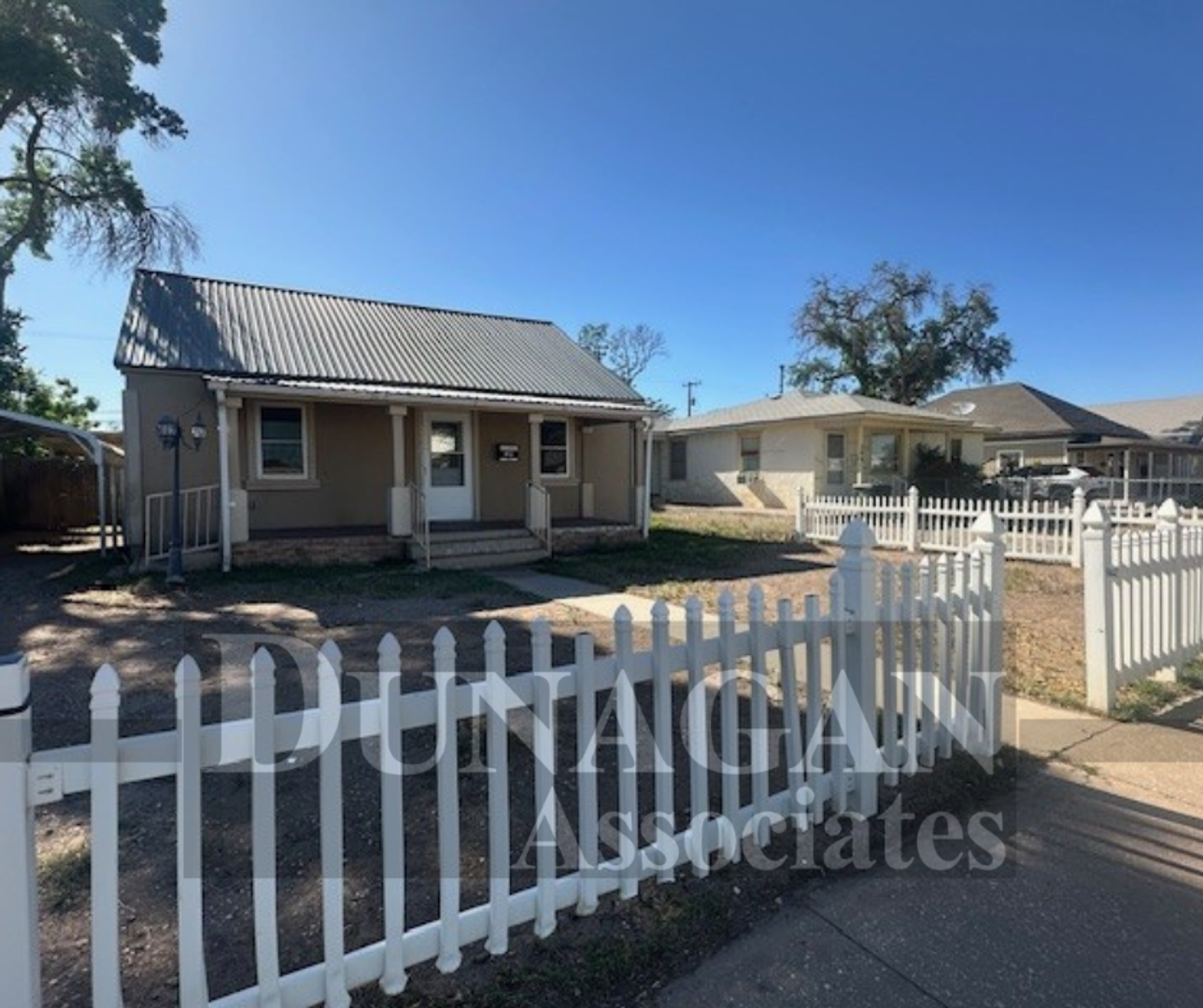 Carlsbad Apartment: 311 S Alameda St