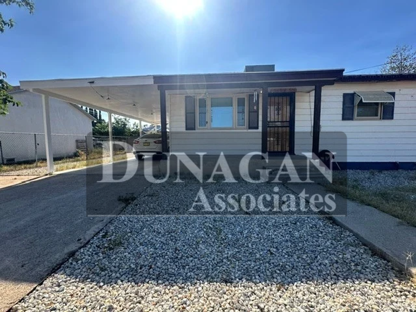 Carlsbad House: 305 N 5th St