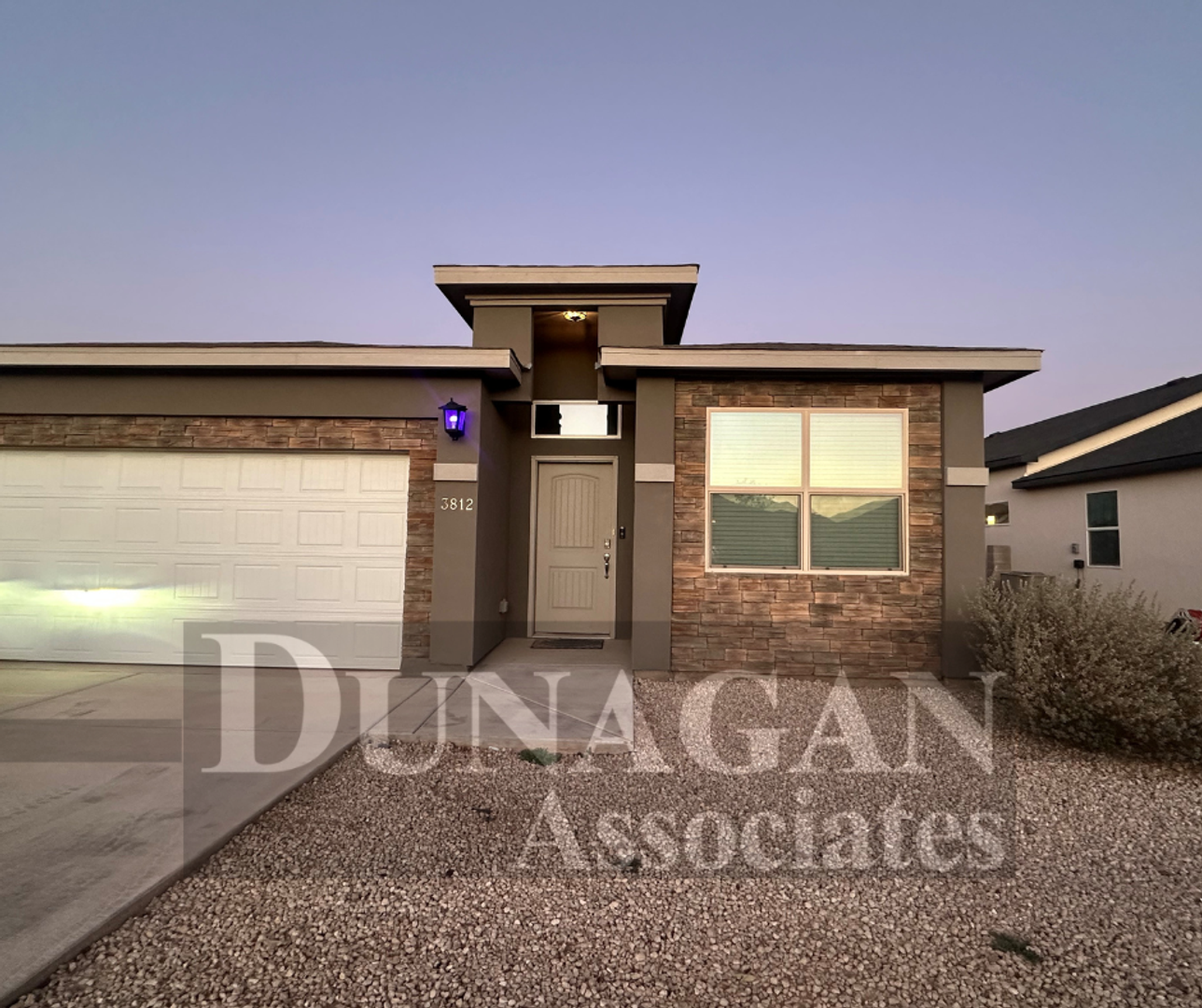 Carlsbad House: 3812 Honeysuckle