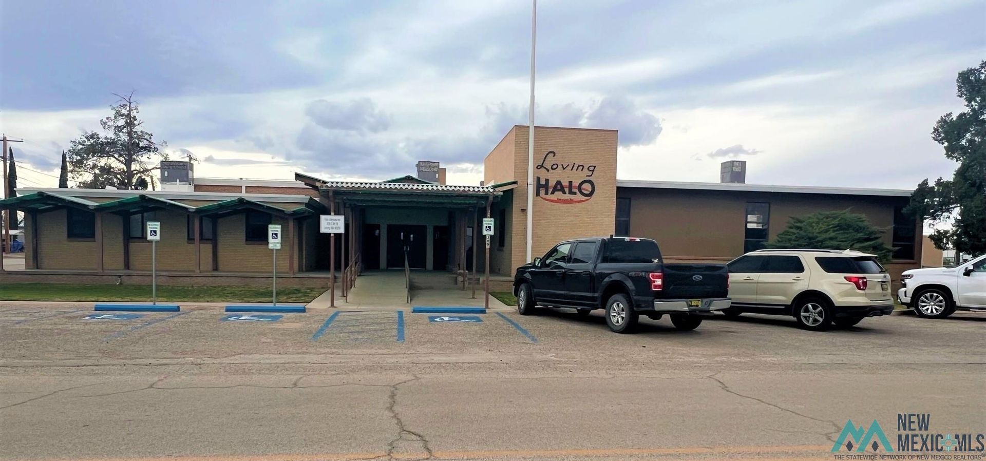 Loving Apartment: 309 S 6th St