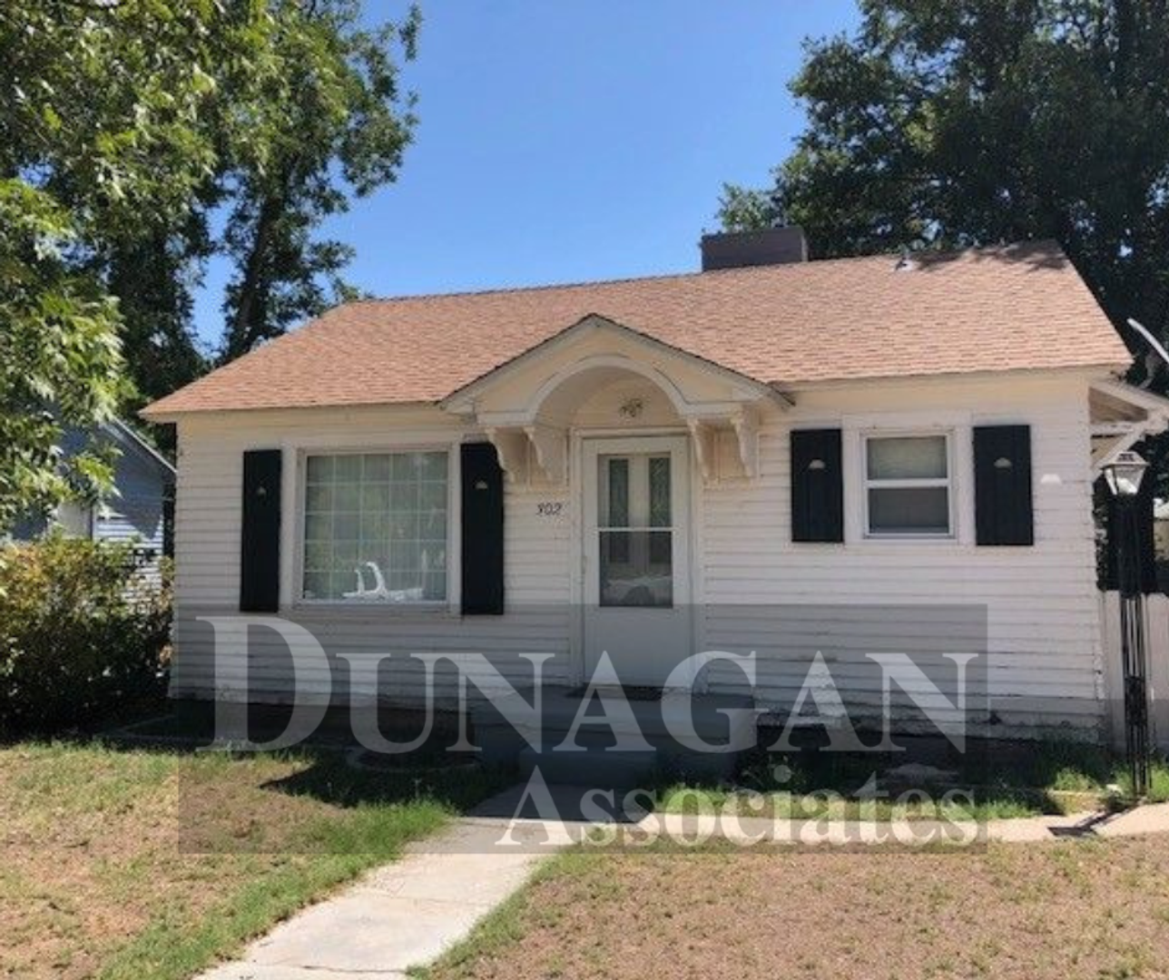 Carlsbad House: 302 N. Lake St