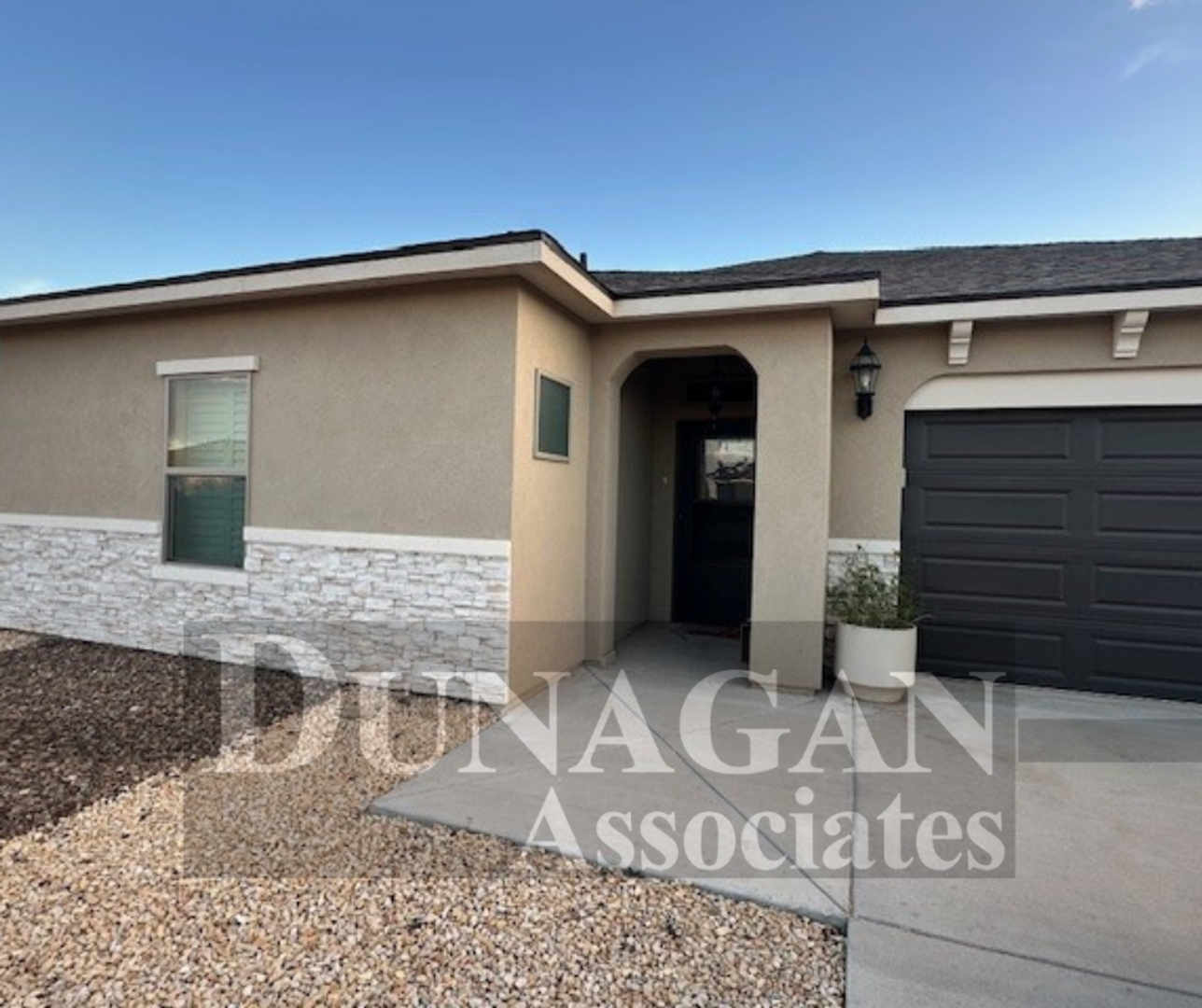 Carlsbad House: 807 Pima Dr.