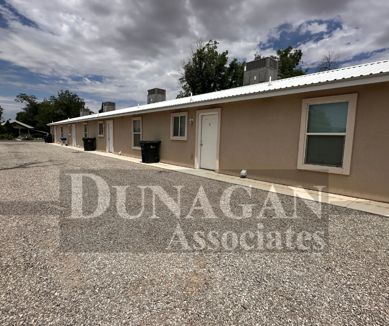 Carlsbad Apartment: 706 N Guadalupe St