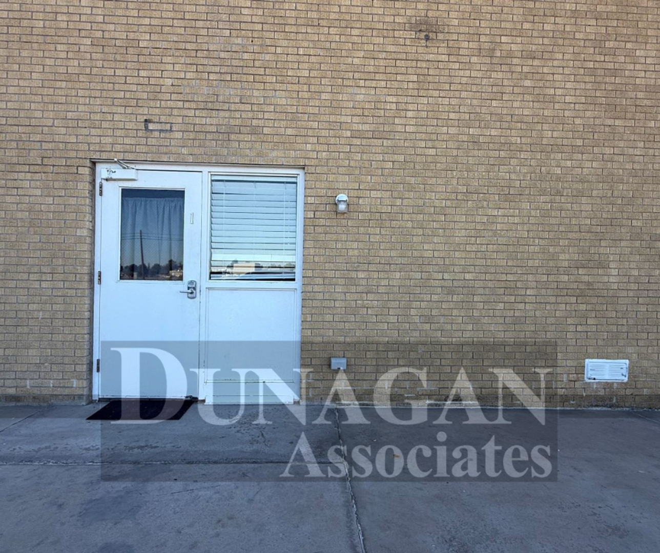 Loving Apartment: 309 S 6th St