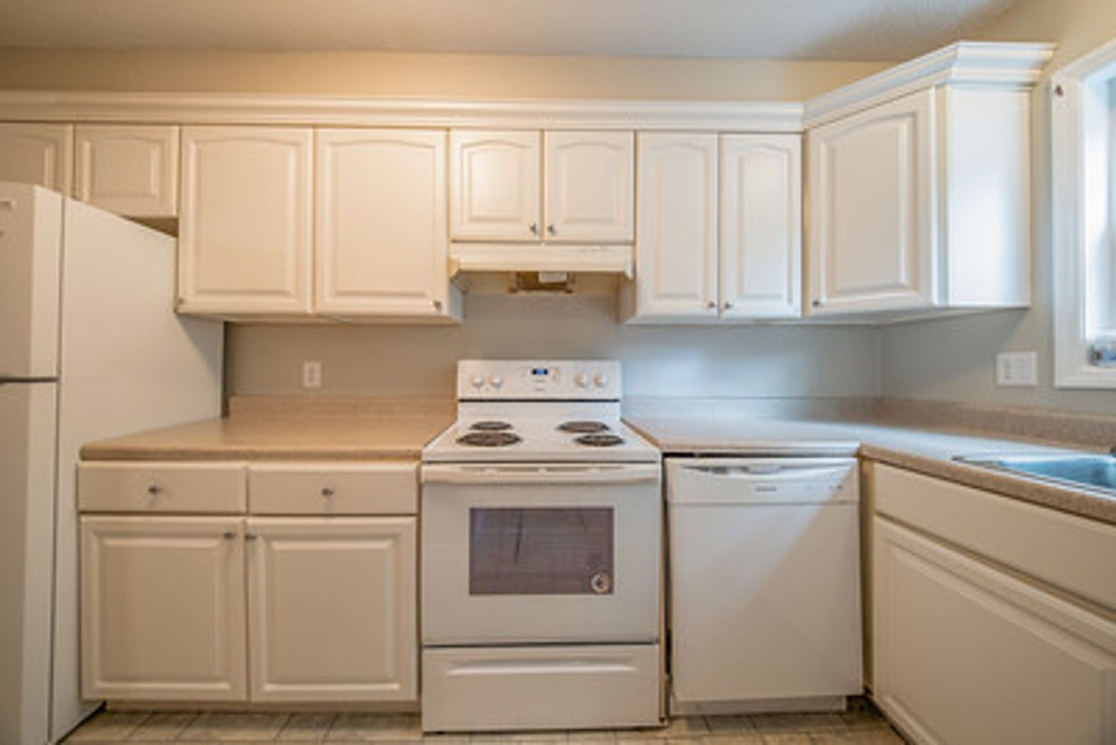 400 Davie Rd. 68 6 of 12