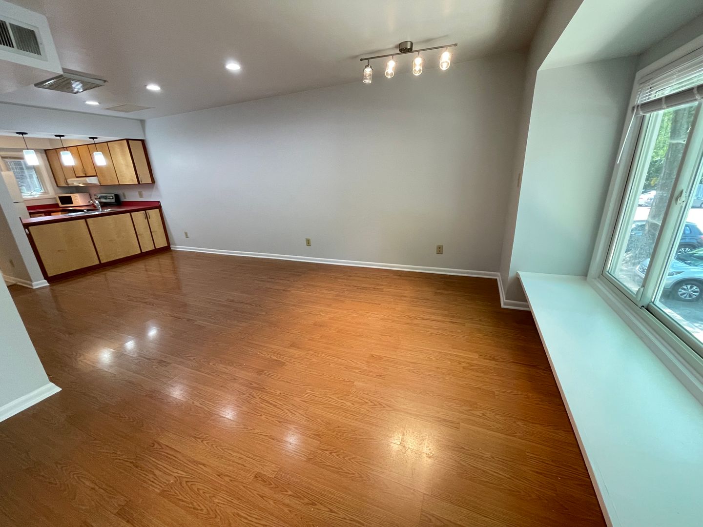 Chapel Hill Condo: 211 Church St. Unit D-9