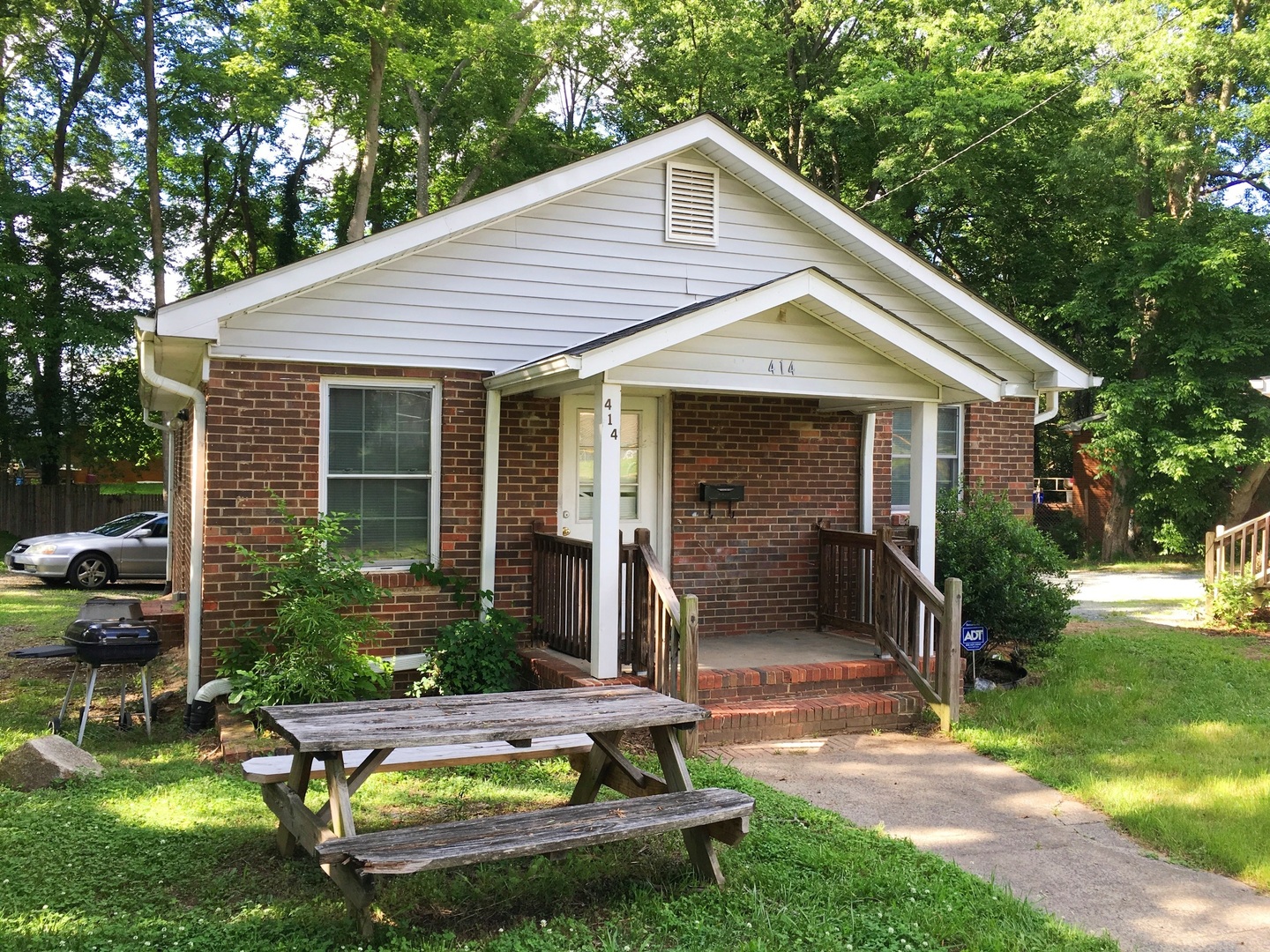 Chapel Hill House: 414 Whitaker St.
