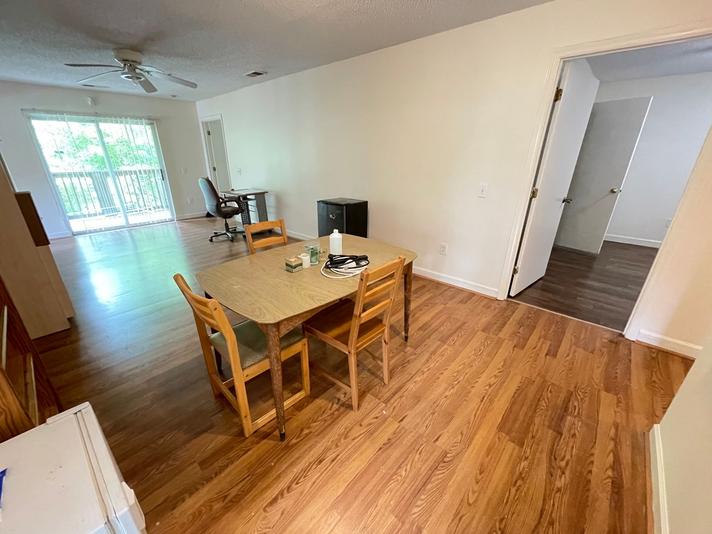 Chapel Hill Apartment: 303 Smith Level Rd.