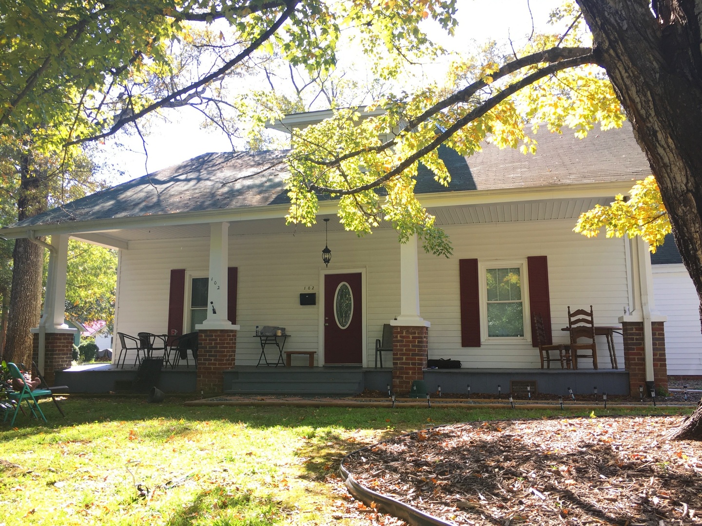 Carrboro House: 102 E. Poplar Ave.
