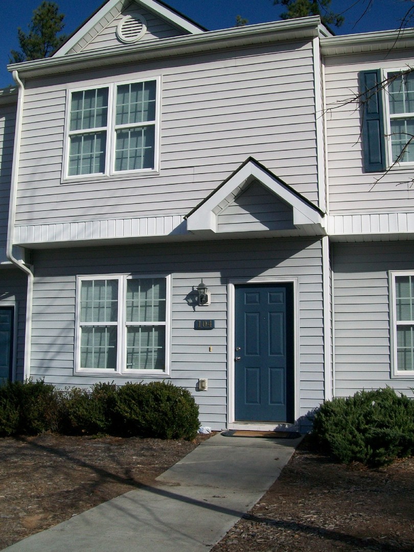 Durham Townhome: 104 Blue Crest Lane