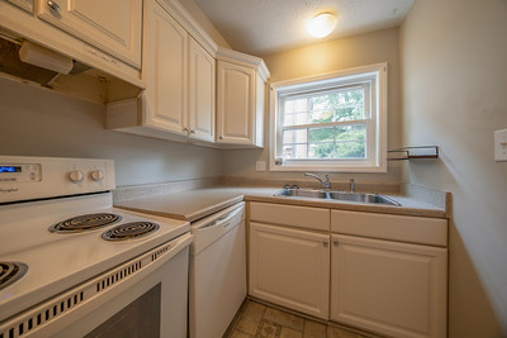 400 Davie Rd. 68 7 of 12