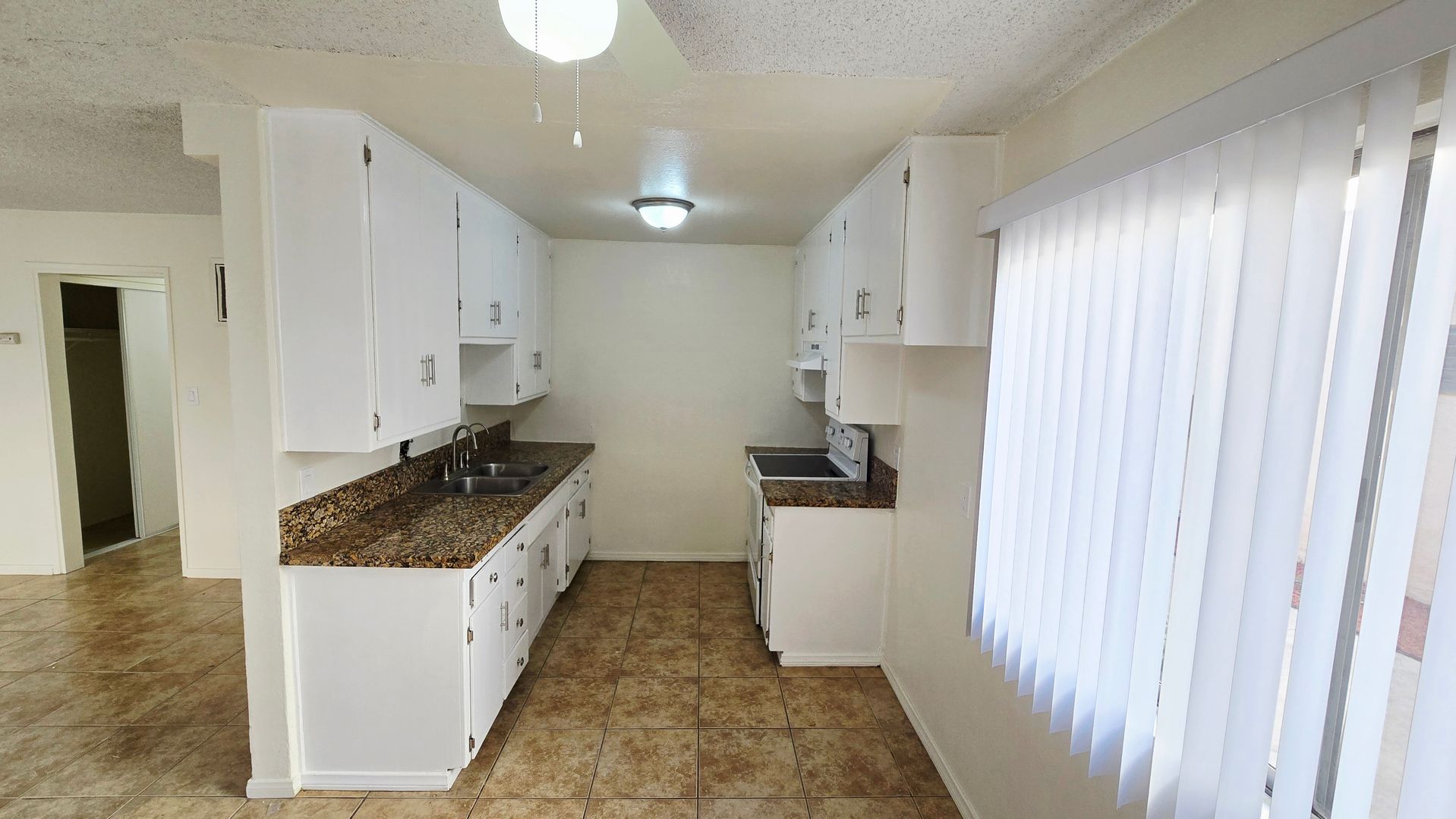 Riverside Apartment: 3460-72 Anderson Ave